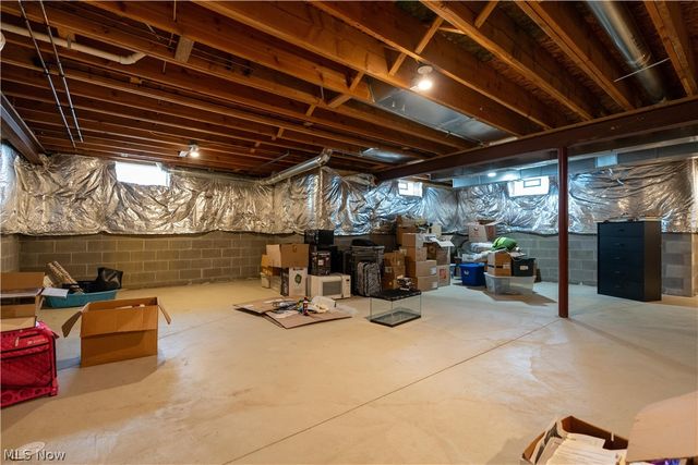 30 Pine Villa Trail 5, Aurora, OH 44202