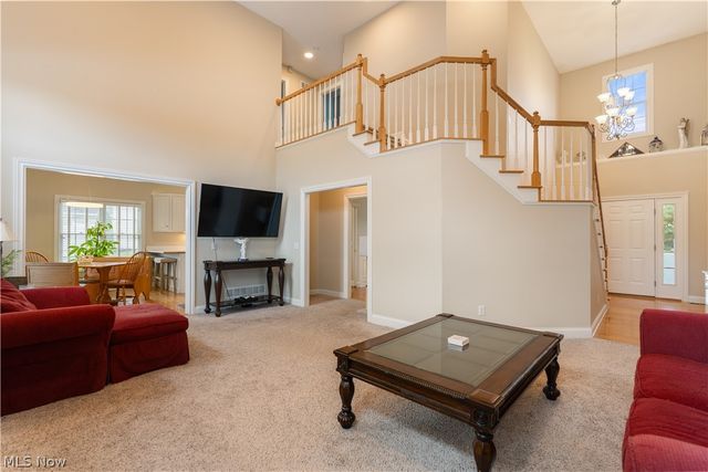 30 Pine Villa Trail 5, Aurora, OH 44202