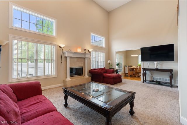 30 Pine Villa Trail 5, Aurora, OH 44202