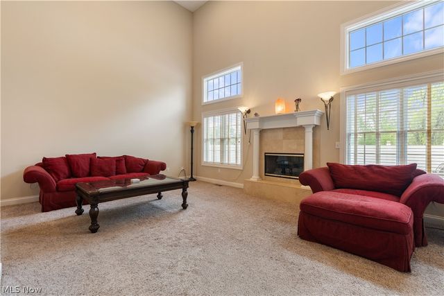 30 Pine Villa Trail 5, Aurora, OH 44202
