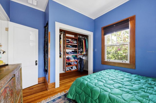 1024 23RD AVENUE N, St Petersburg, FL 33704