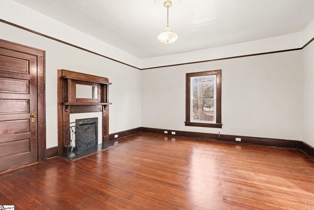 10 Elrod Street, Greenville, SC 29609