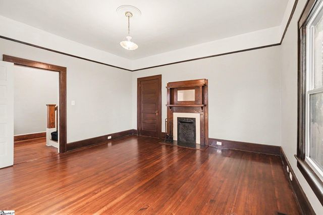 10 Elrod Street, Greenville, SC 29609