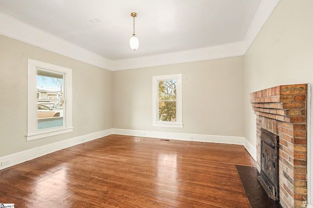 10 Elrod Street, Greenville, SC 29609