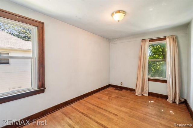 2931 Auburn Road, Auburn Hills, MI 48326