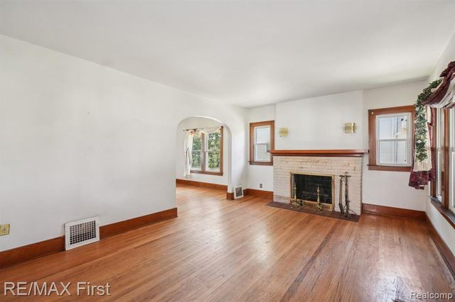 2931 Auburn Road, Auburn Hills, MI 48326