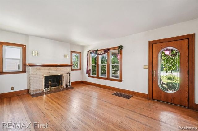 2931 Auburn Road, Auburn Hills, MI 48326