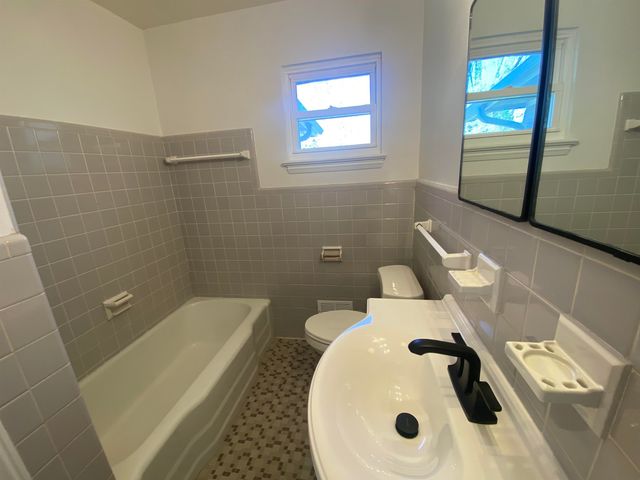 2275 Aleaf Ter, Spartanburg, SC 29302