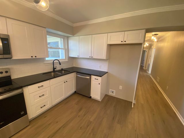 2275 Aleaf Ter, Spartanburg, SC 29302