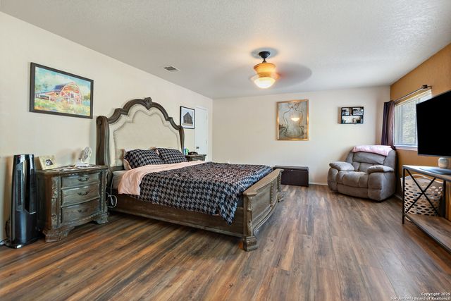 10711 Manor Creek, San Antonio, TX 78245