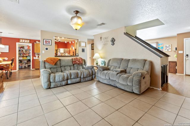 10711 Manor Creek, San Antonio, TX 78245