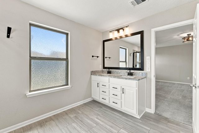 13050 Chestnut Stream Trail, Houston, TX 77070
