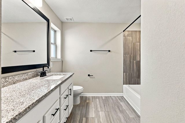 13050 Chestnut Stream Trail, Houston, TX 77070