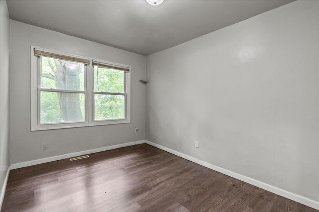 2568 W 19th Place, Gary, IN 46404