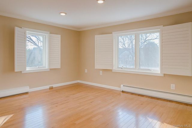 130 Wampum Lane, West Islip, NY 11795