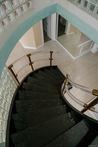 130 Wampum Lane, West Islip, NY 11795