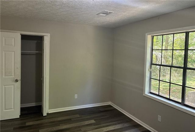 3745 Londonderry Court, Lithonia, GA 30038