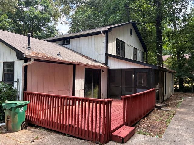 3745 Londonderry Court, Lithonia, GA 30038