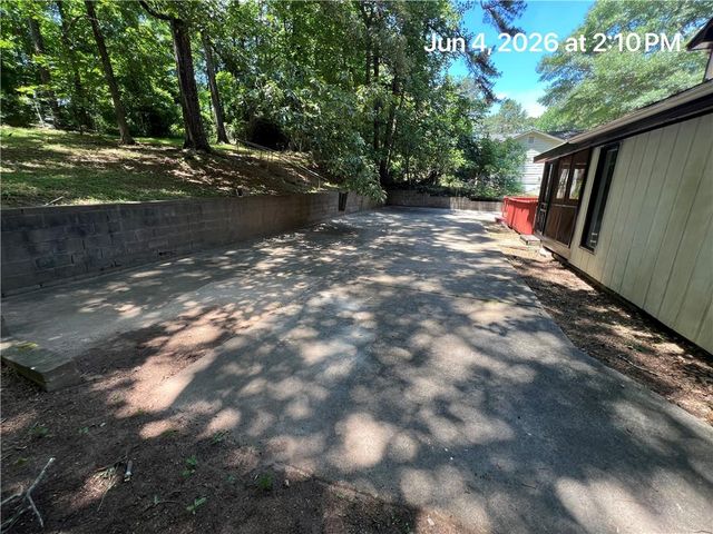 3745 Londonderry Court, Lithonia, GA 30038