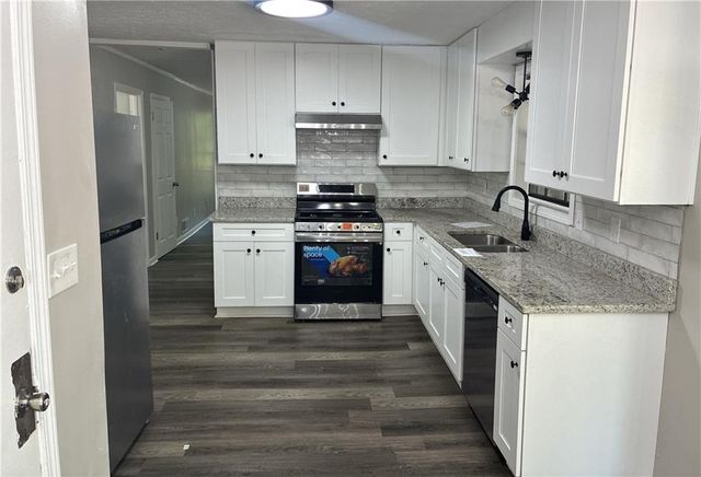 3745 Londonderry Court, Lithonia, GA 30038