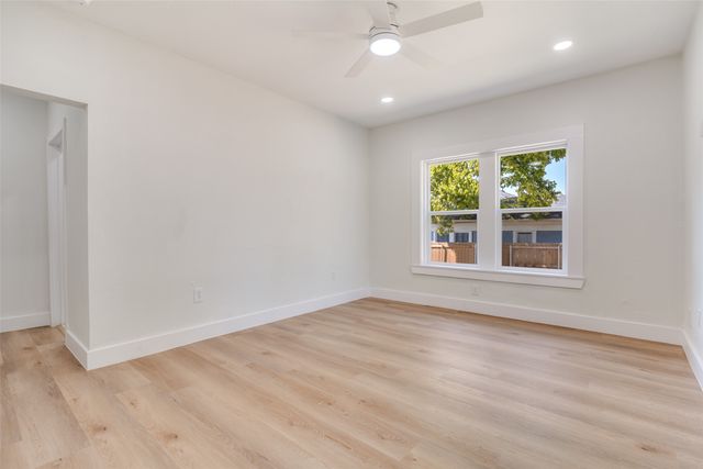 718 Grandview Avenue, Dallas, TX 75223
