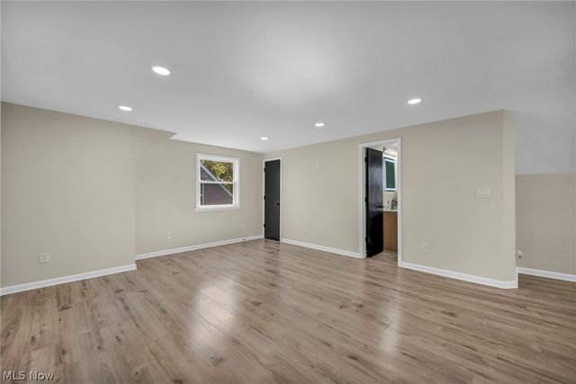 13510 Rockside Road, Garfield Heights, OH 44125
