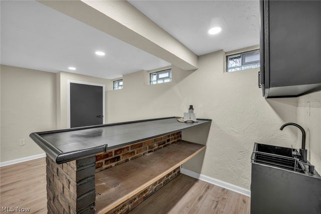 13510 Rockside Road, Garfield Heights, OH 44125
