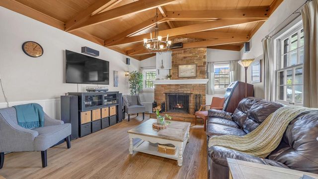 230 Giddings AVENUE, Sheboygan Falls, WI 53085