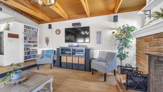 230 Giddings AVENUE, Sheboygan Falls, WI 53085