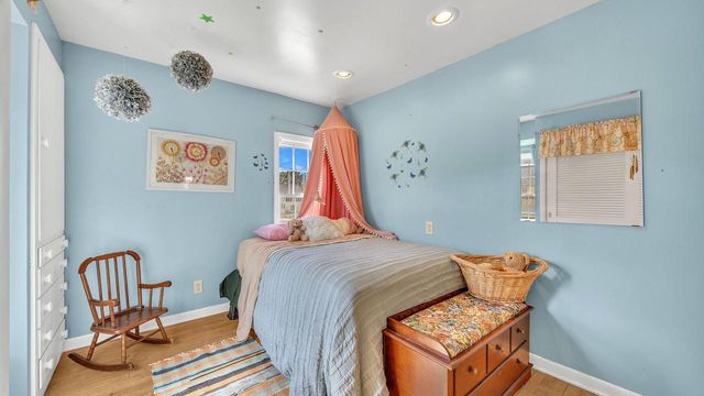 230 Giddings AVENUE, Sheboygan Falls, WI 53085