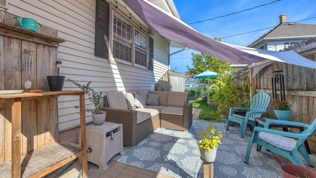 230 Giddings AVENUE, Sheboygan Falls, WI 53085