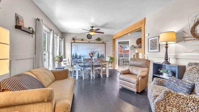 230 Giddings AVENUE, Sheboygan Falls, WI 53085