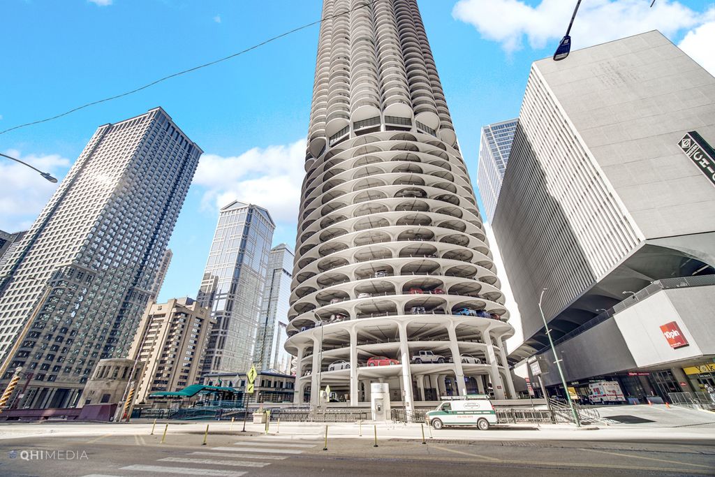 300 N State Street 3909, Chicago, IL 60654