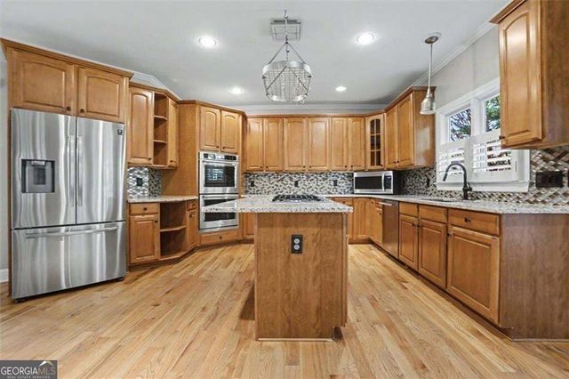 211 Cedar Woods Way, Canton, GA 30114