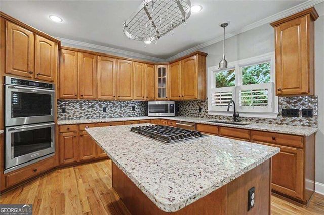 211 Cedar Woods Way, Canton, GA 30114