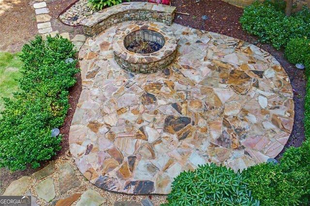 211 Cedar Woods Way, Canton, GA 30114