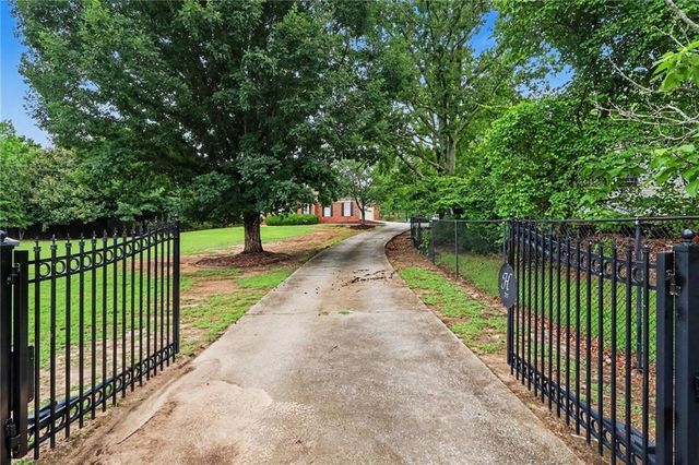 711 Bethel Road NW, Conyers, GA 30012