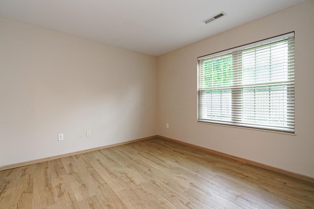 9427 Clermont Circle, Powell, OH 43065