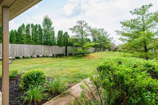 9427 Clermont Circle, Powell, OH 43065