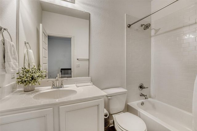 8007 Mellencamp DR, Austin, TX 78744