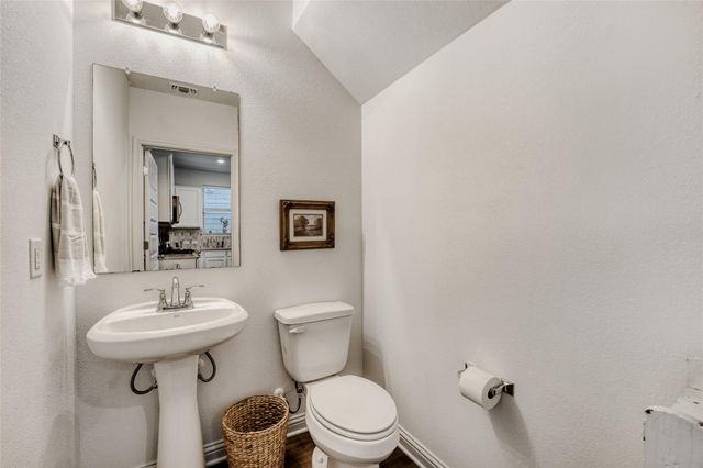 8007 Mellencamp DR, Austin, TX 78744