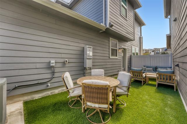 8007 Mellencamp DR, Austin, TX 78744