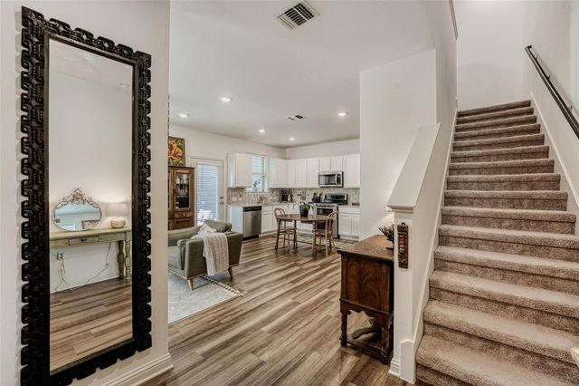 8007 Mellencamp DR, Austin, TX 78744