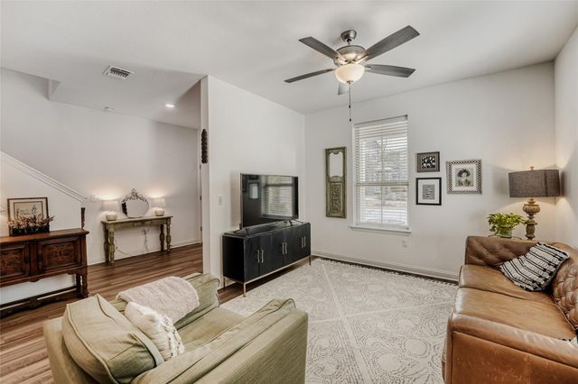 8007 Mellencamp DR, Austin, TX 78744