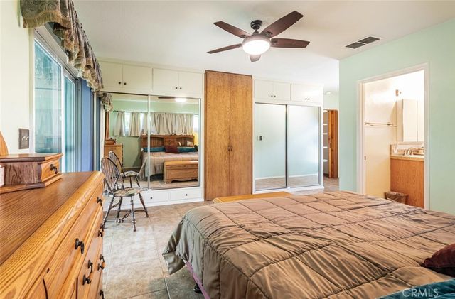 5767 E Park Circle, Fresno, CA 93727