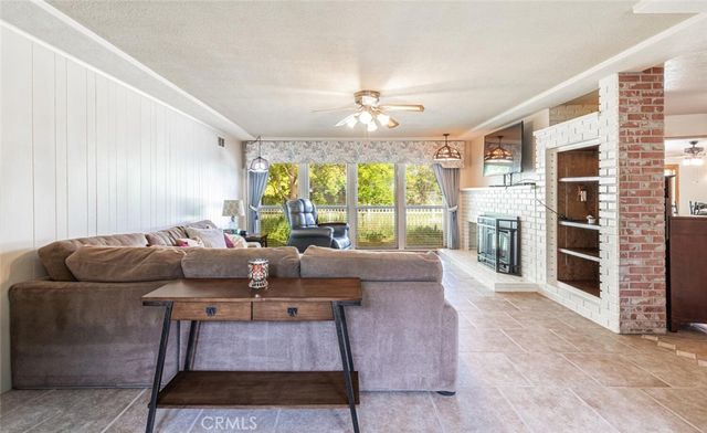 5767 E Park Circle, Fresno, CA 93727