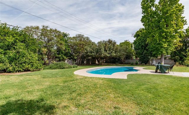 5767 E Park Circle, Fresno, CA 93727