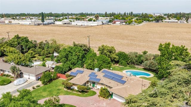 5767 E Park Circle, Fresno, CA 93727