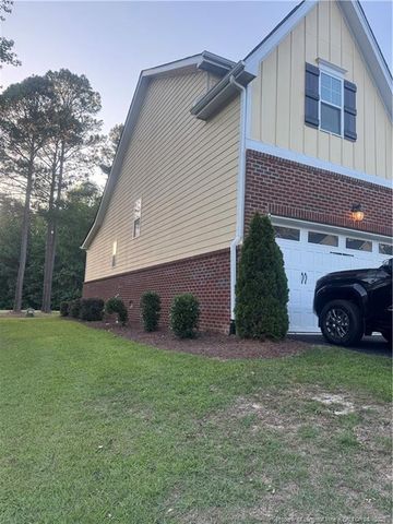 78 Hawk Ridge Drive, Spring Lake, NC 28390