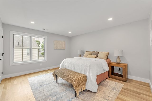 29 Keystone, Boston, MA 02132